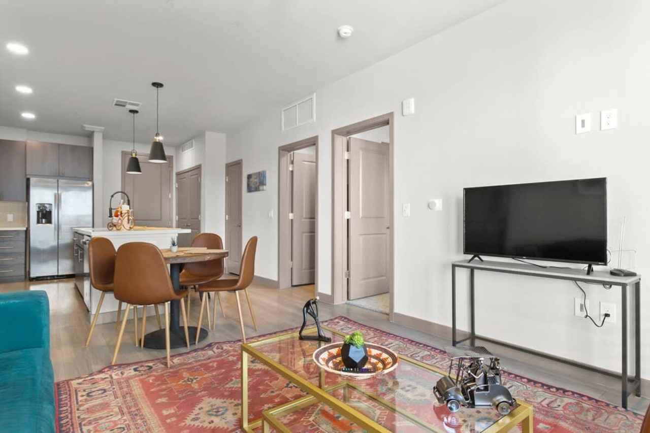 390 N 2nd Ave #1343749P - Photo 6 of 50