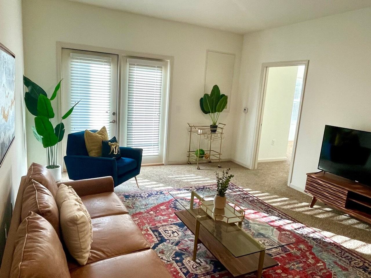 8251 Windsor Hill Boulevard - Photo 6 of 23