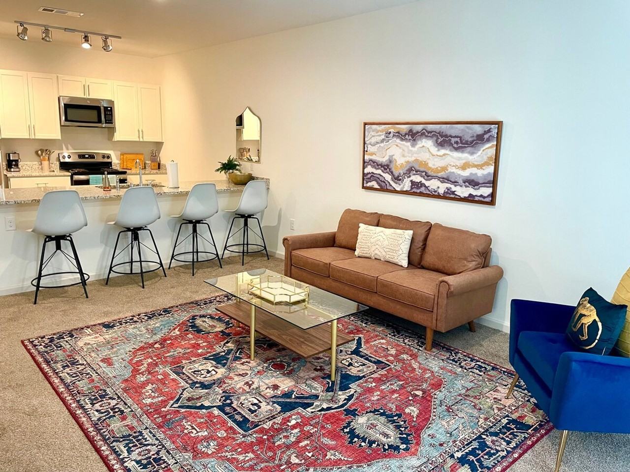 8251 Windsor Hill Boulevard - Photo 7 of 23