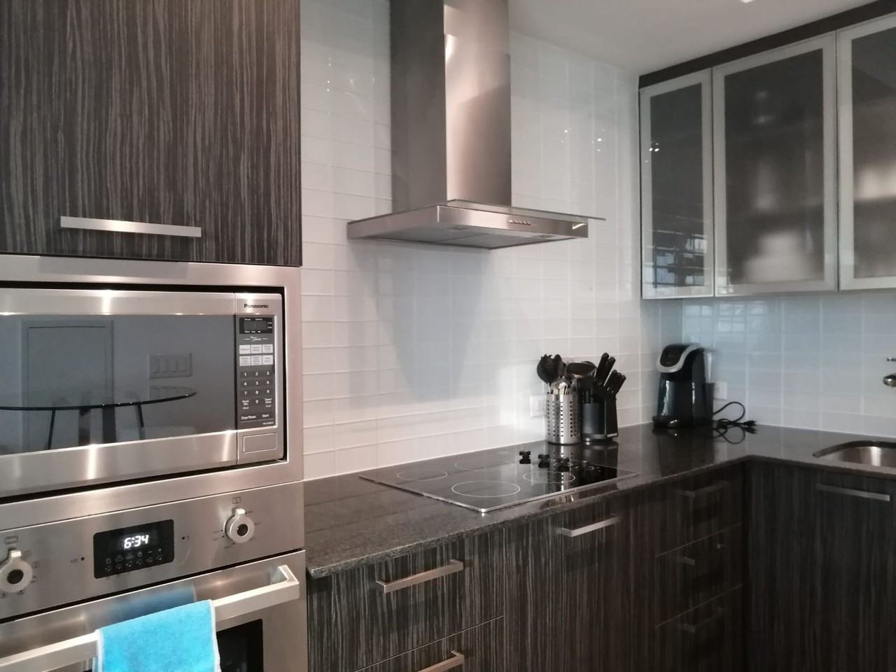 14 York Street #1347728P - Photo 3 of 26