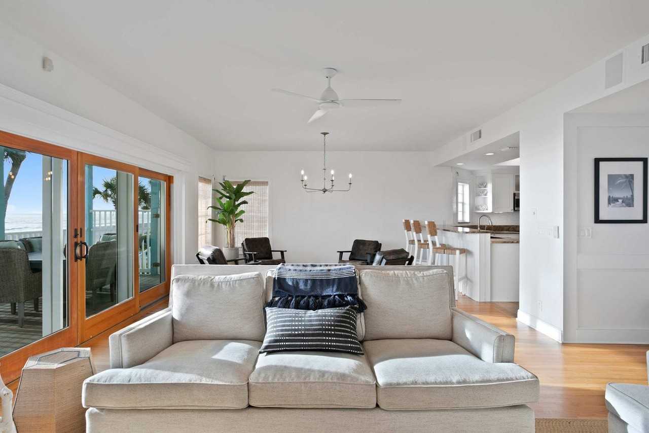 20060 Gulf Boulevard #1359848P - Photo 3 of 50