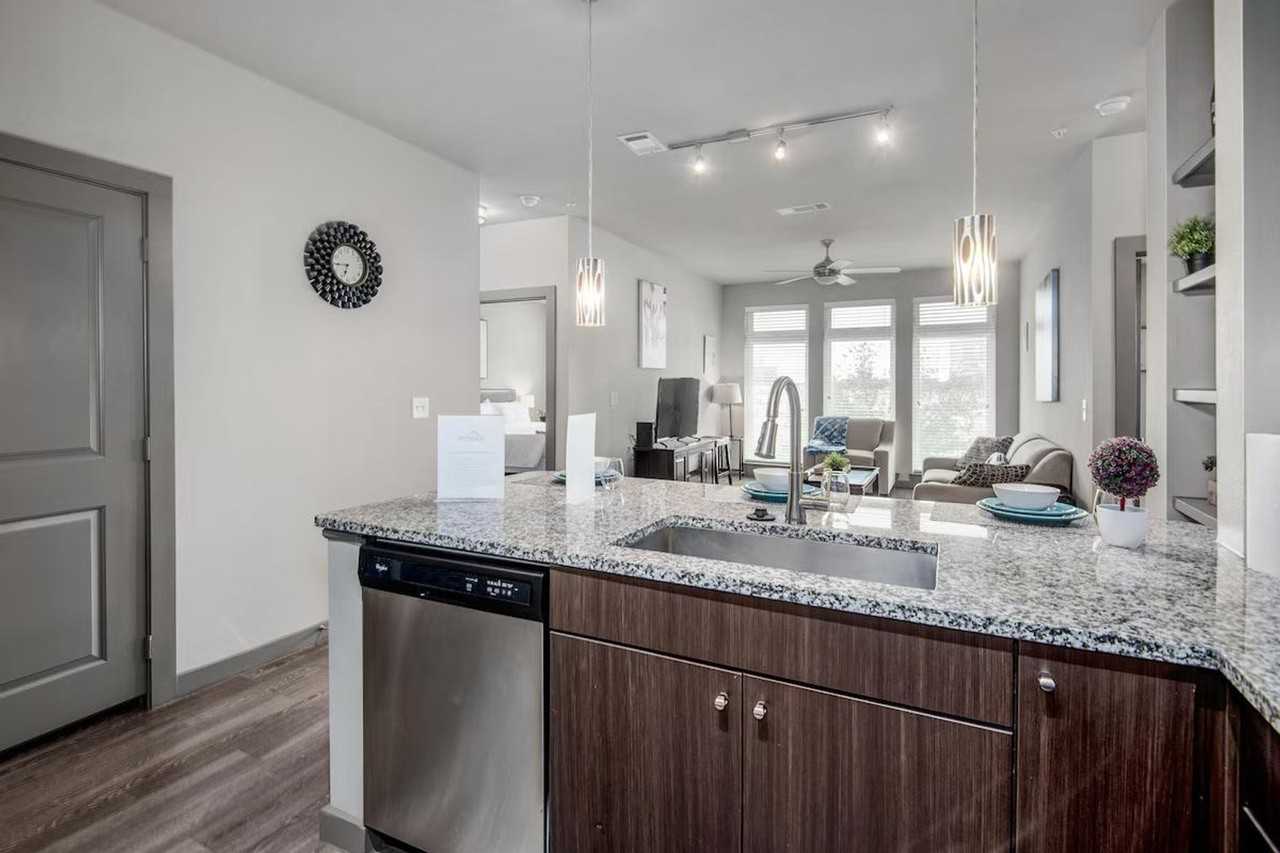 1628 Wyndale St #1359158P - Photo 7 of 23