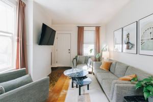 featured image of 3508 Tarpis Ave