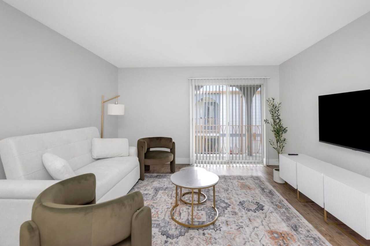 4312 West Roland Street #1365972P - Photo 3 of 50