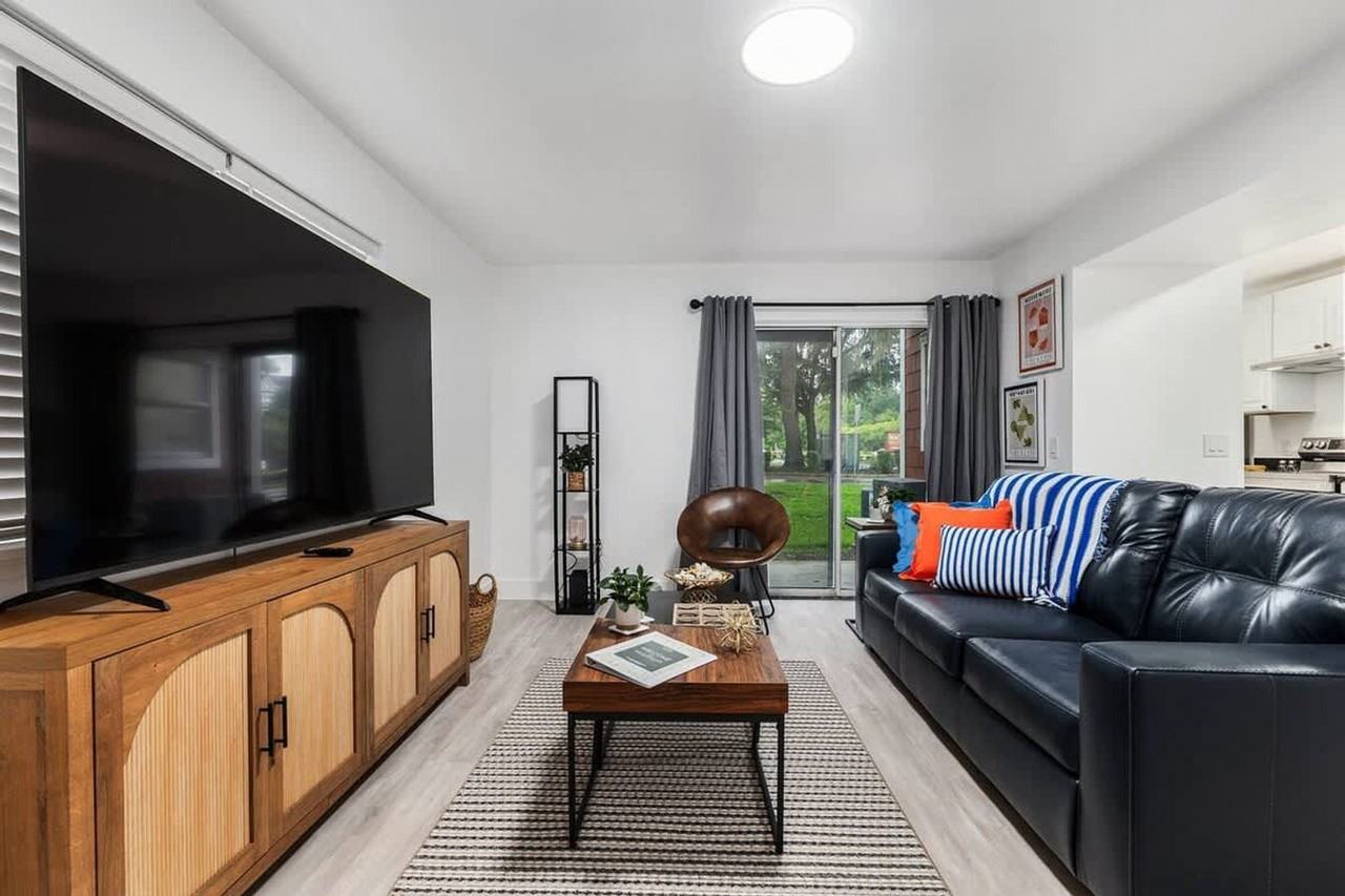 2360 Sw Archer Rd #1356332P - Photo 4 of 32