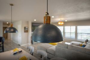 featured image of 421 W Bluegrass Way