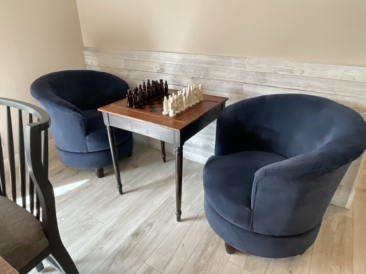 421 W Bluegrass Way #1249900P - Photo 3 of 48