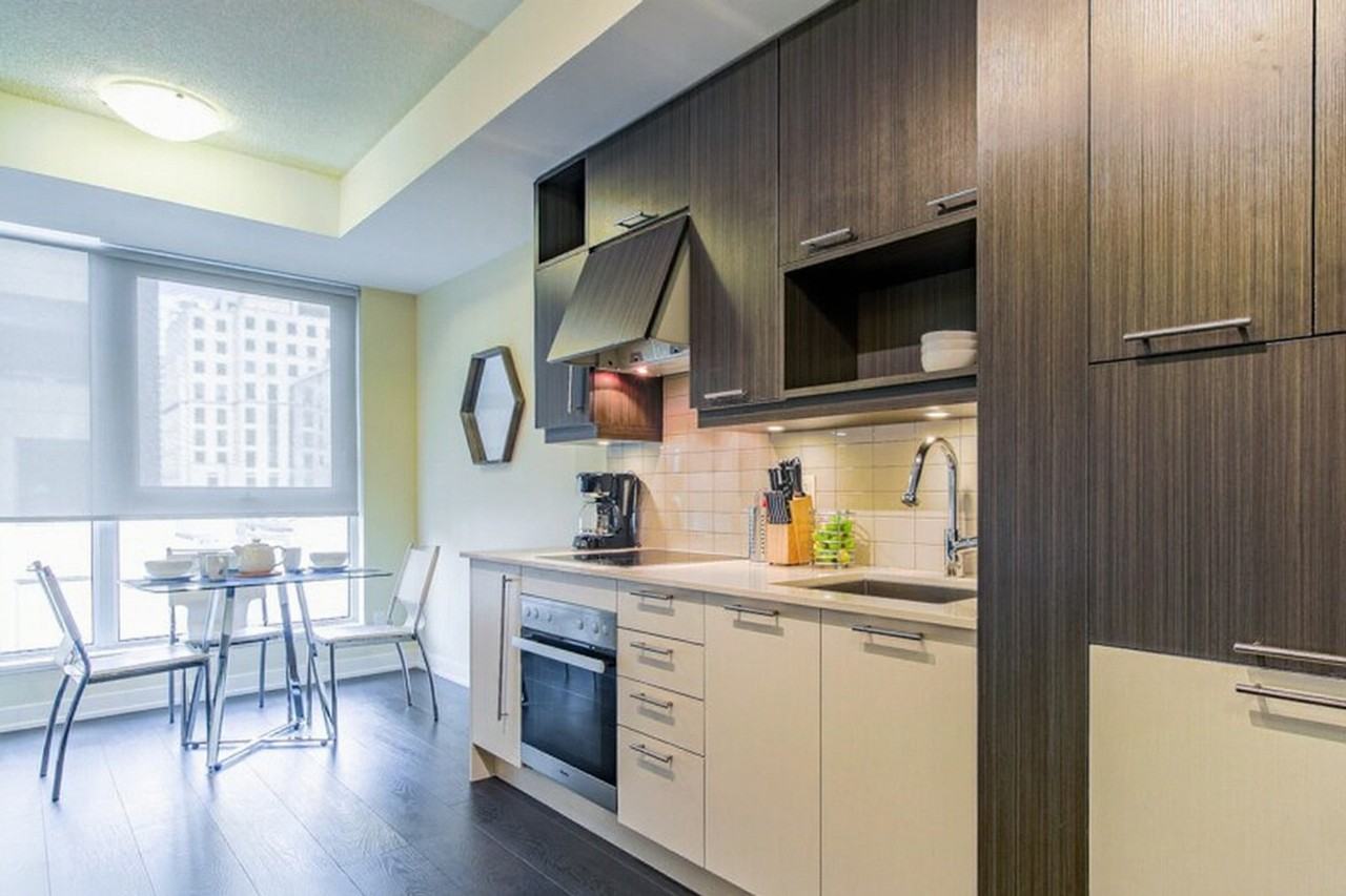 210 Adelaide Street West #1034861P - Photo 5 of 10