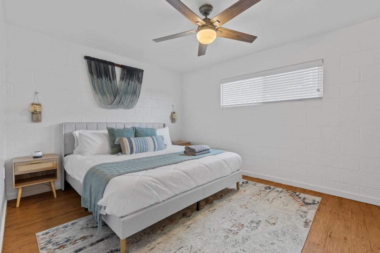 109 East Broadway Road - Photo 3 of 56