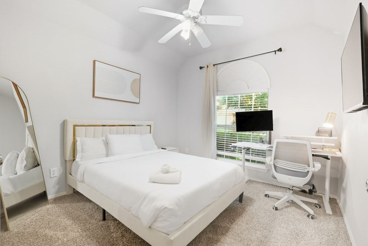 8602 Timber Crest Court #1364182P - Photo 3 of 31