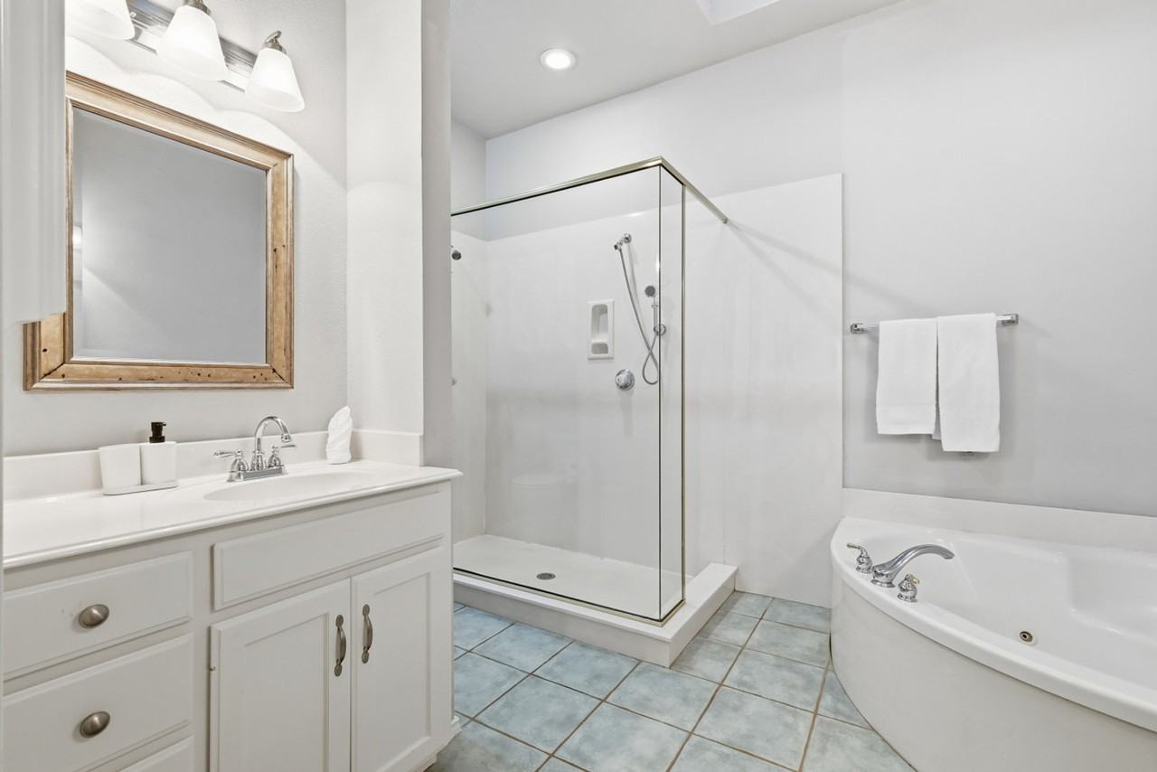 8602 Timber Crest Court #1364182P - Photo 5 of 31