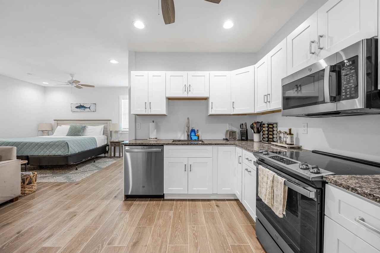 905 N Tropical Trl #1044405P - Photo 4 of 26