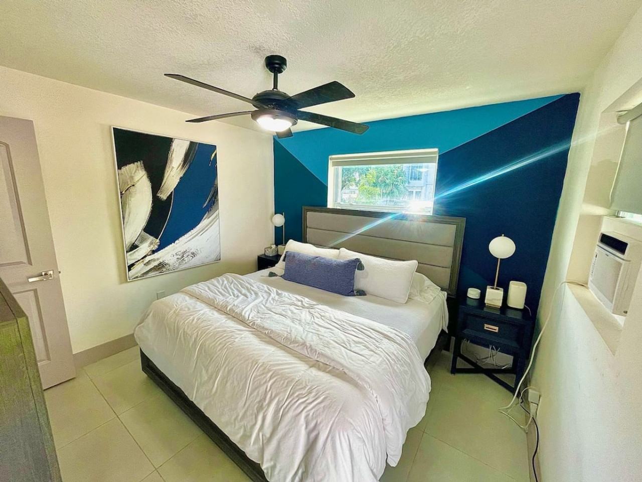 618 Northeast 14th Avenue #1369652P - Photo 2 of 17