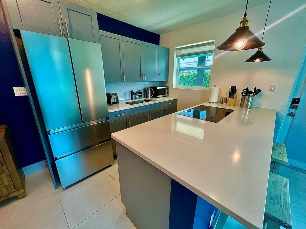 618 Northeast 14th Avenue #1369652P - Photo 3 of 17