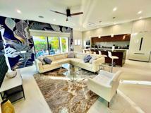 549 Ne 14th Ave - Photo 1 of 1