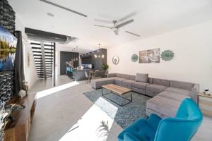 featured image of 1621 Ne 4th Pl