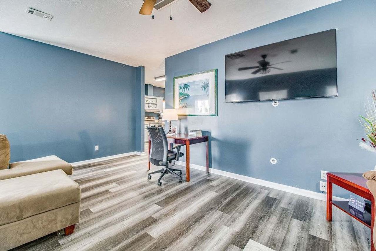 5315 Cambria Dr #1367375P - Photo 4 of 43