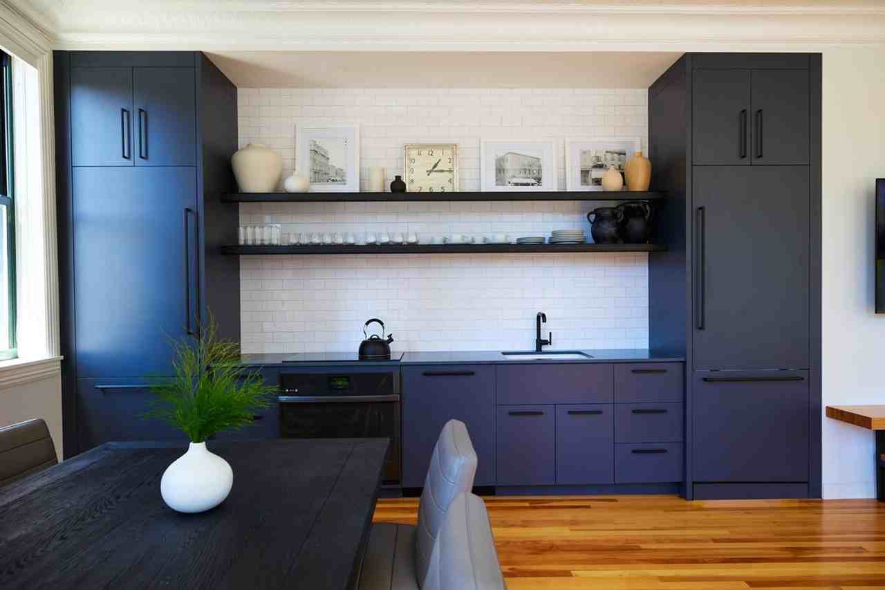 113 Middle Street #1366934P - Photo 2 of 10