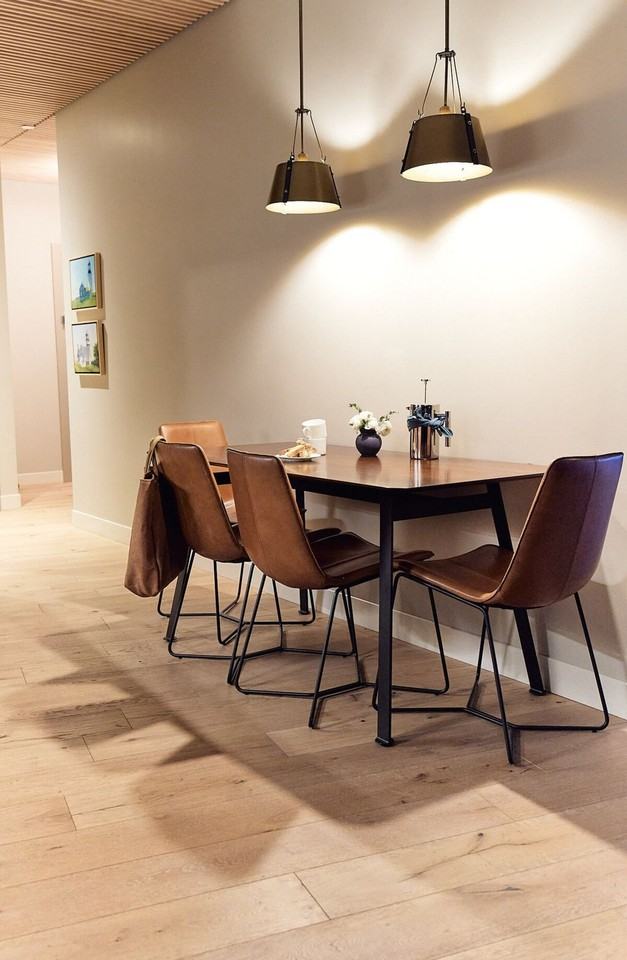 83 Middle Street #1366935P - Photo 2 of 14