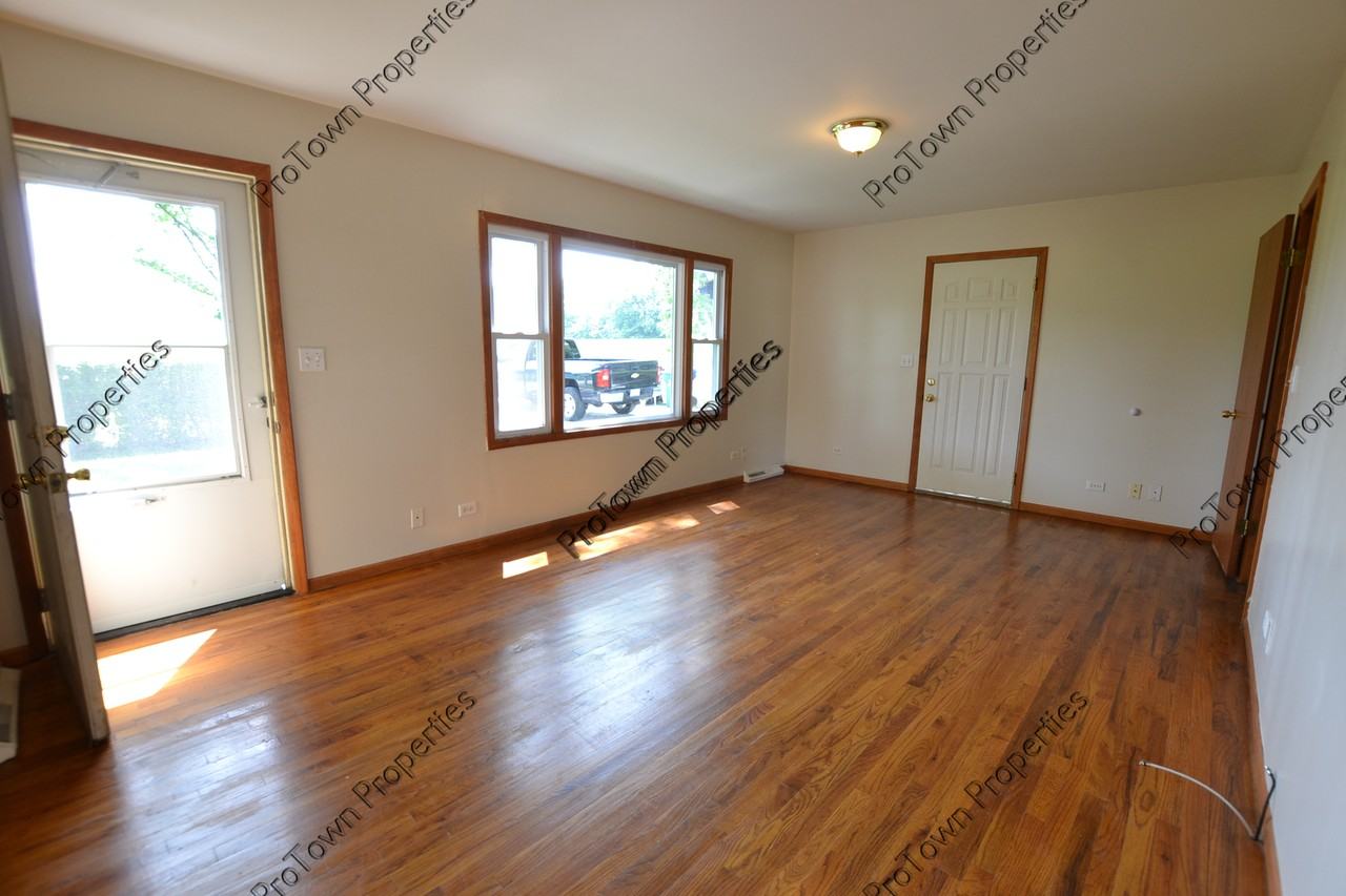 821 Penfield Avenue - Photo 2 of 10