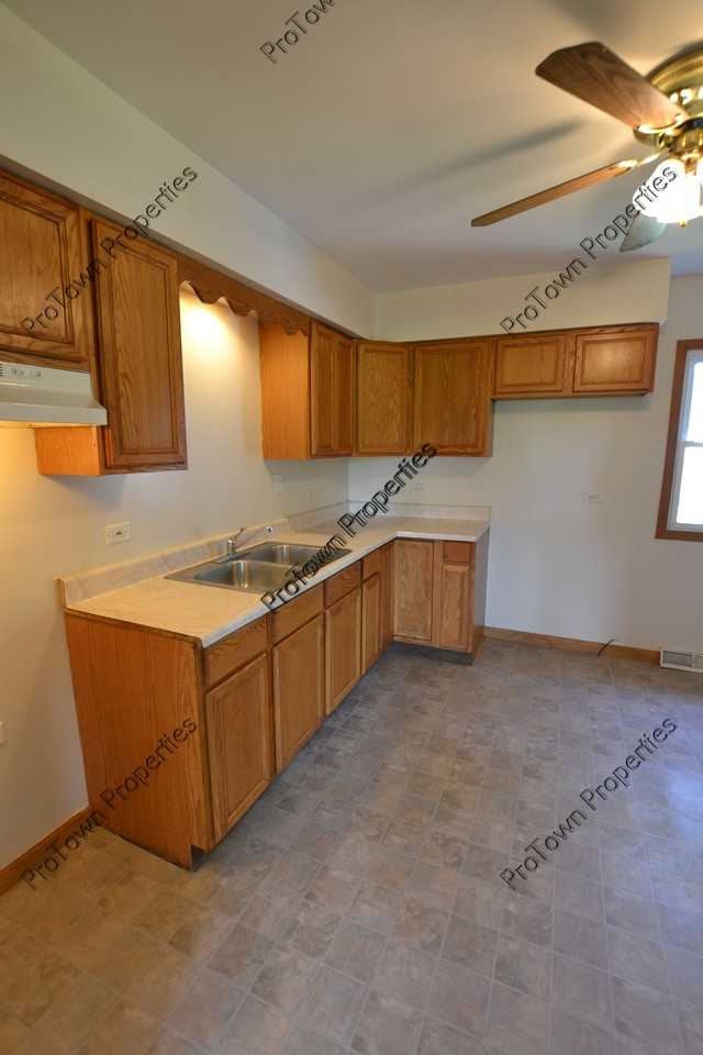 821 Penfield Avenue - Photo 3 of 10