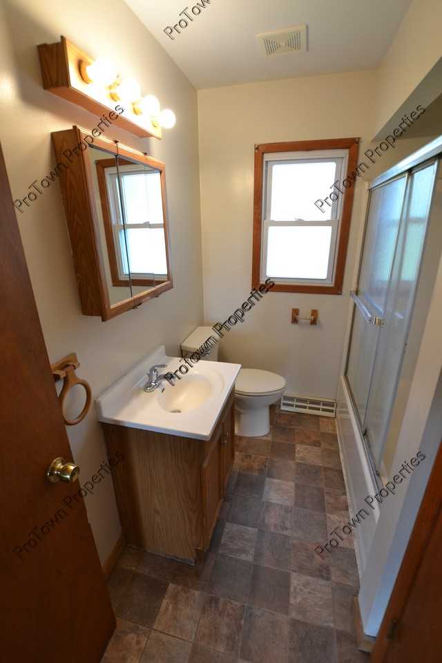 821 Penfield Avenue - Photo 7 of 10