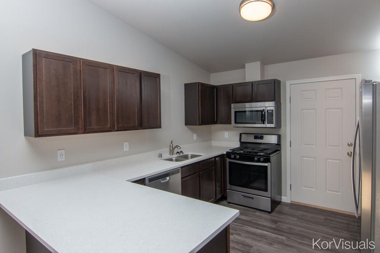 1561 N. Tinitun Circle - Photo 4 of 20