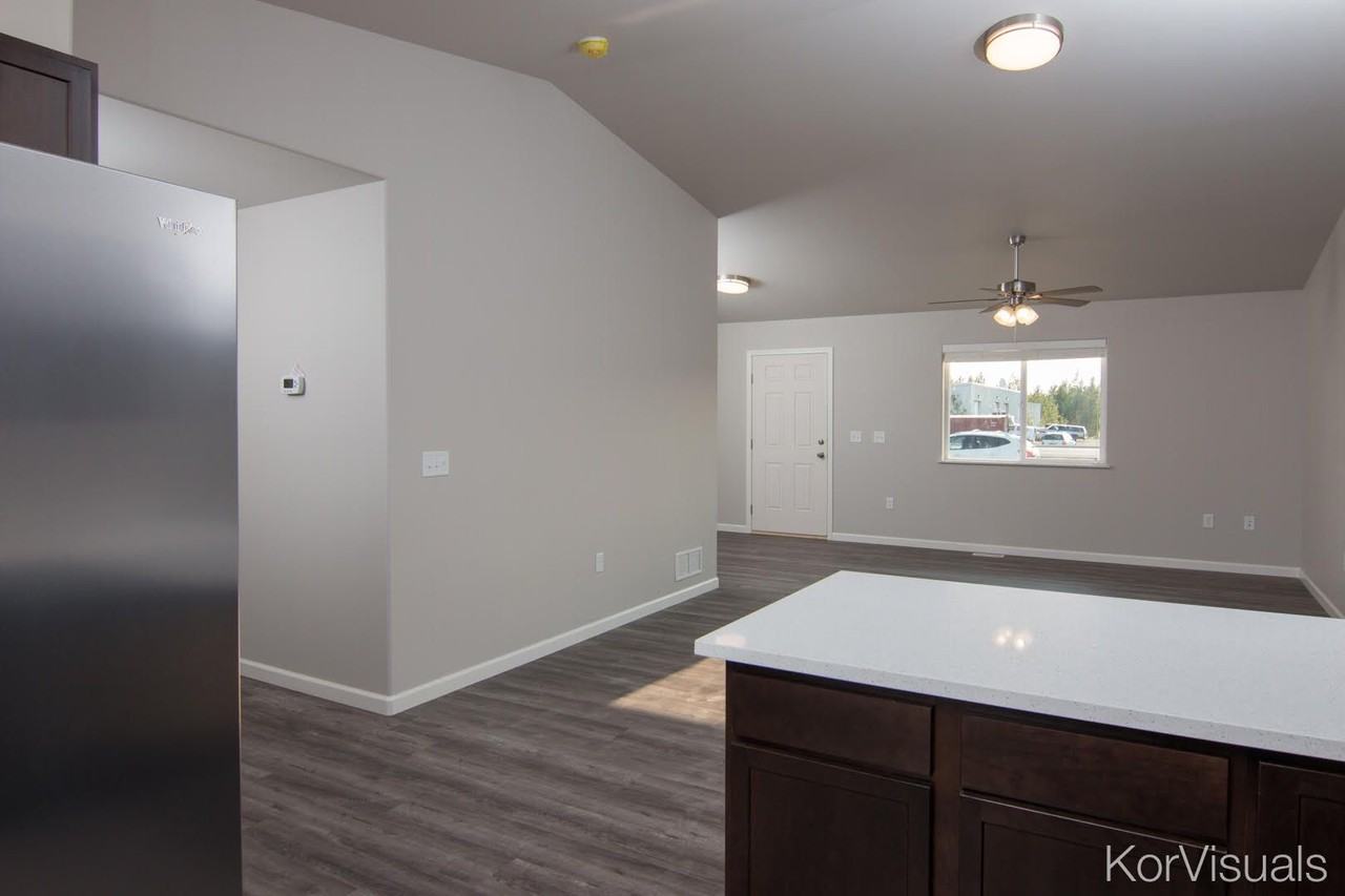 1561 N. Tinitun Circle - Photo 7 of 20