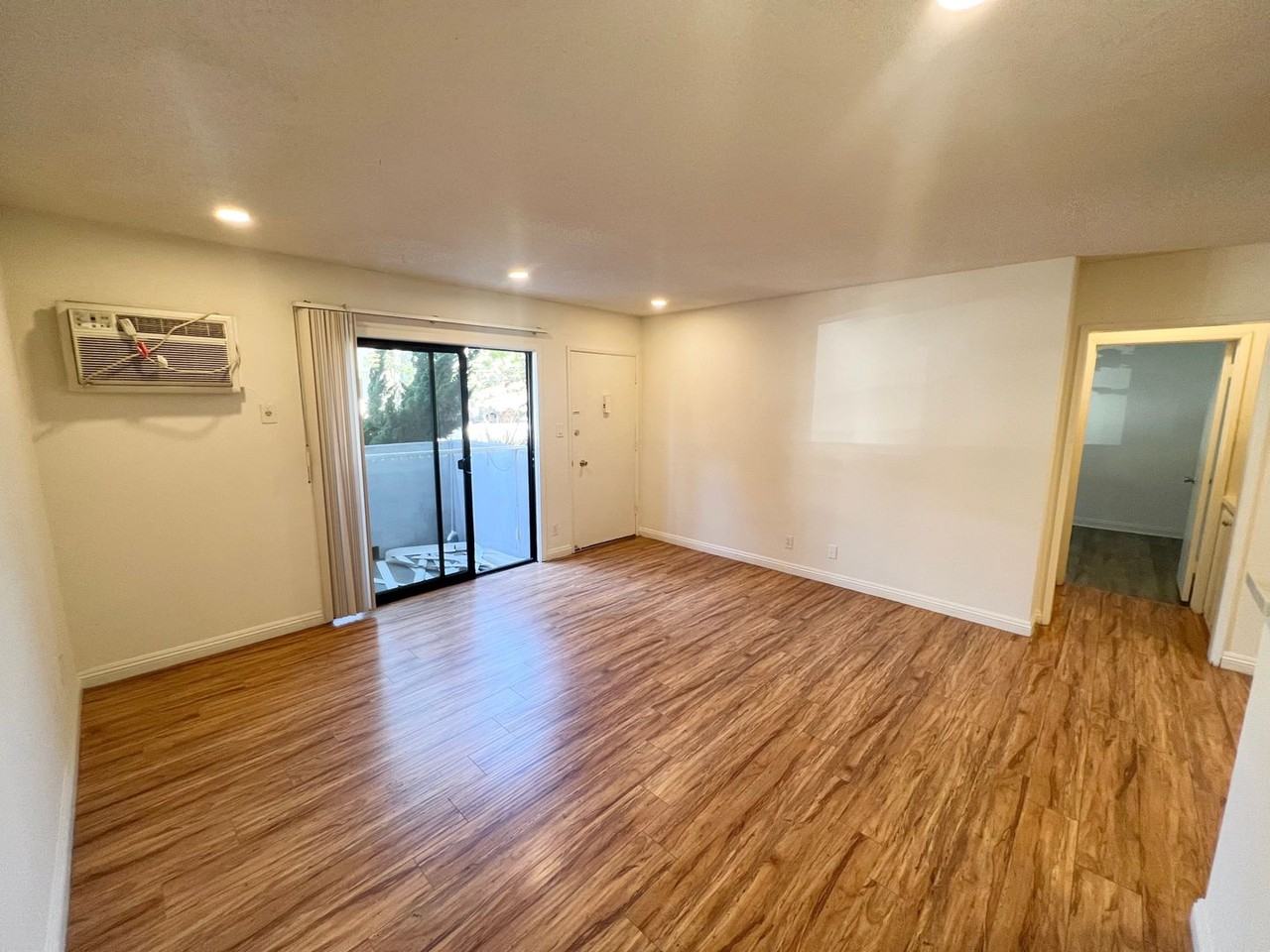 key3601 - Photo 5 of 33