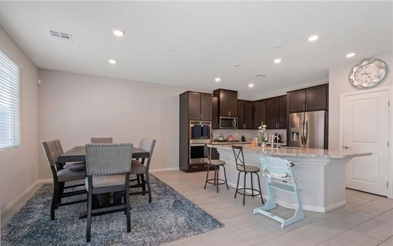 372 Soubrette Court - Photo 7 of 28