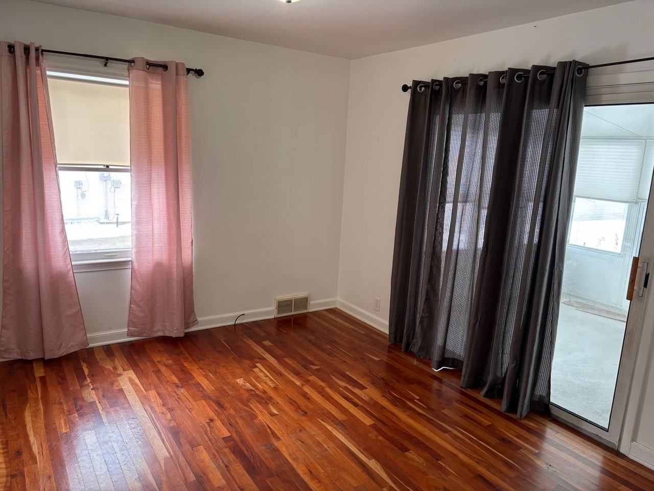 344 Lazarre Avenue - Photo 6 of 12