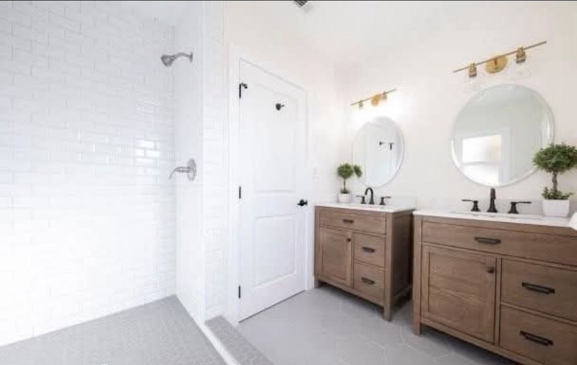 4279 Walton Avenue - Photo 6 of 6