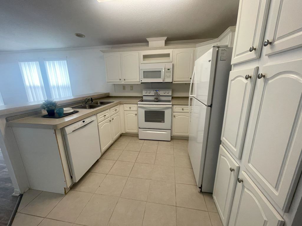 20 Glen Cove Court - Photo 4 of 32