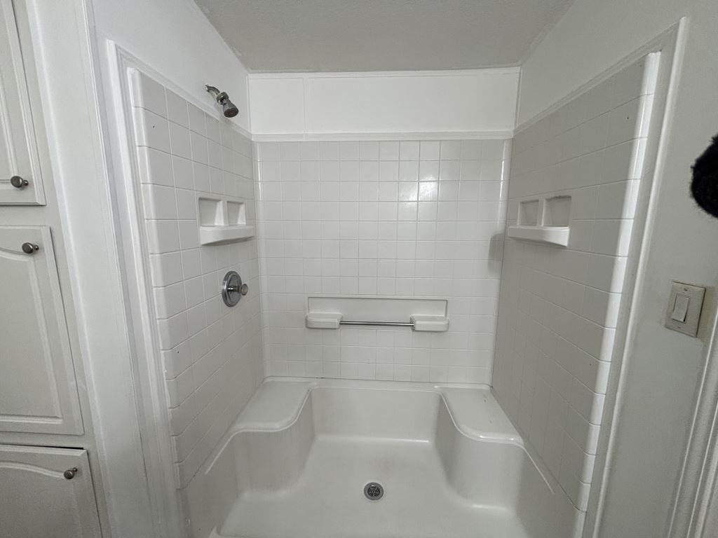 20 Glen Cove Court - Photo 7 of 32