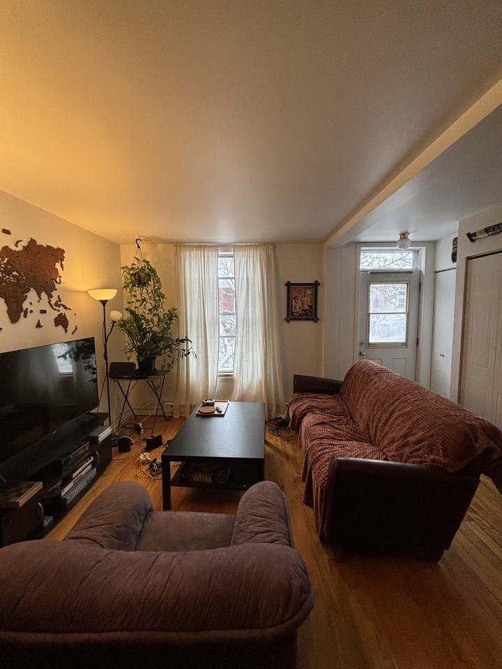 975 Rue Saint-Philippe - Photo 4 of 12