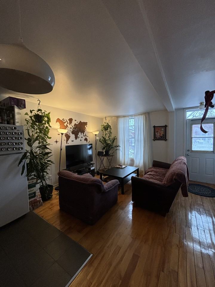 975 Rue Saint-Philippe - Photo 5 of 12