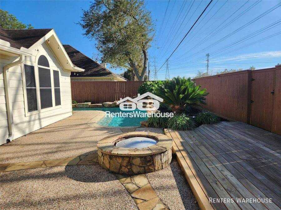 1359 Coleman Boylan Drive - Photo 2 of 27