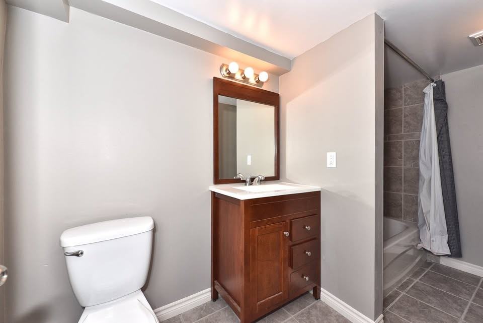 1595 Hansuld Street - Photo 2 of 5