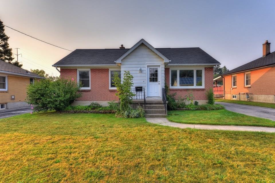 1595 Hansuld Street - Photo 4 of 5