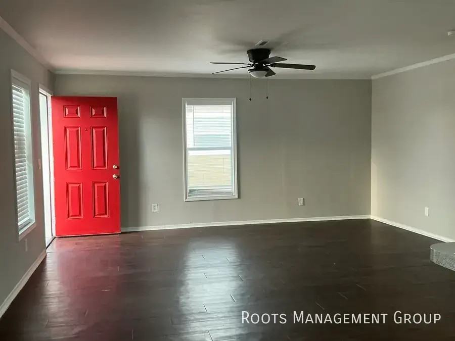 16042 Maladi Dr #16042M - Photo 5 of 23