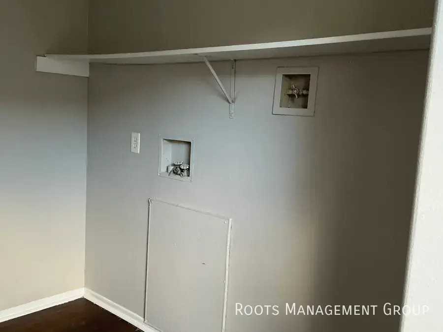16042 Maladi Dr #16042M - Photo 7 of 23