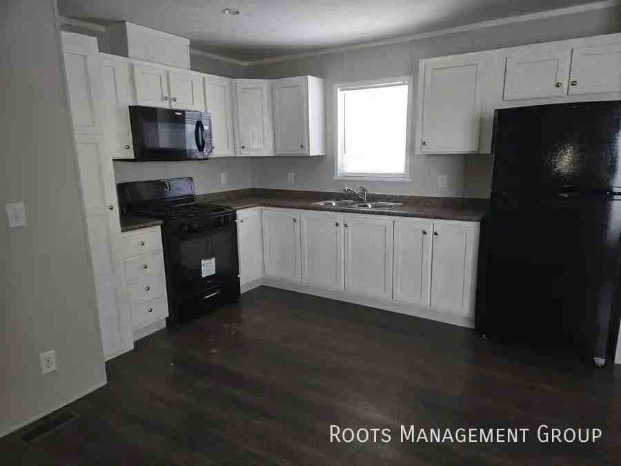 2764 Apollo Dr - Photo 3 of 15