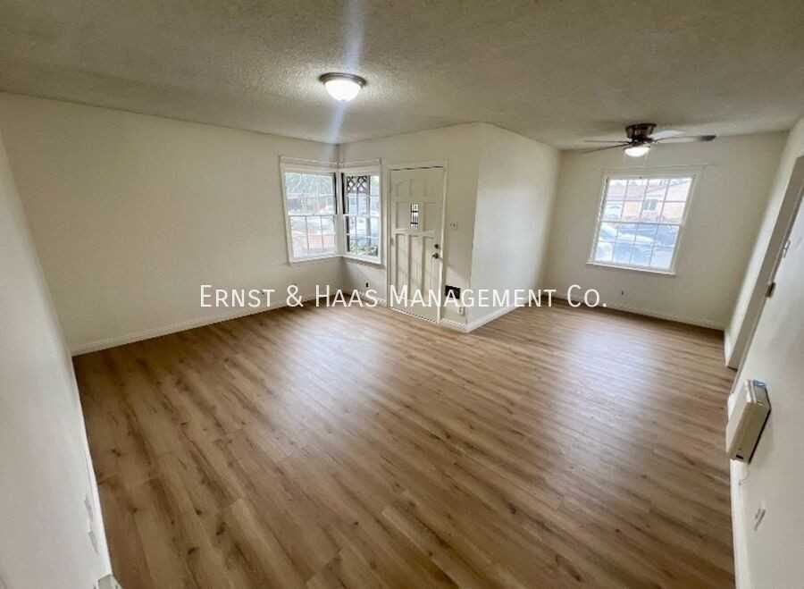 2220 Mckenzie Street - Photo 3 of 7