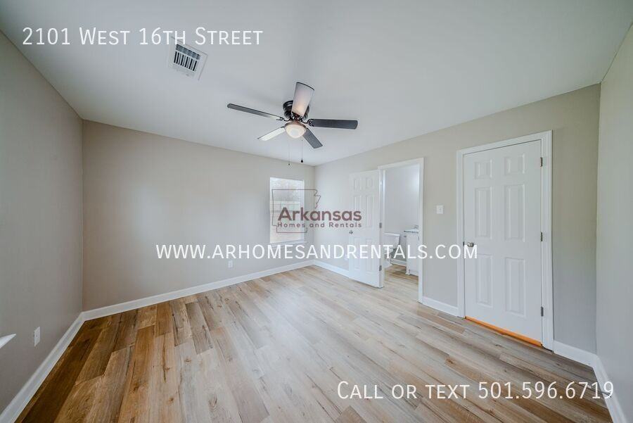 2101 West 16th Street - Photo 5 of 10