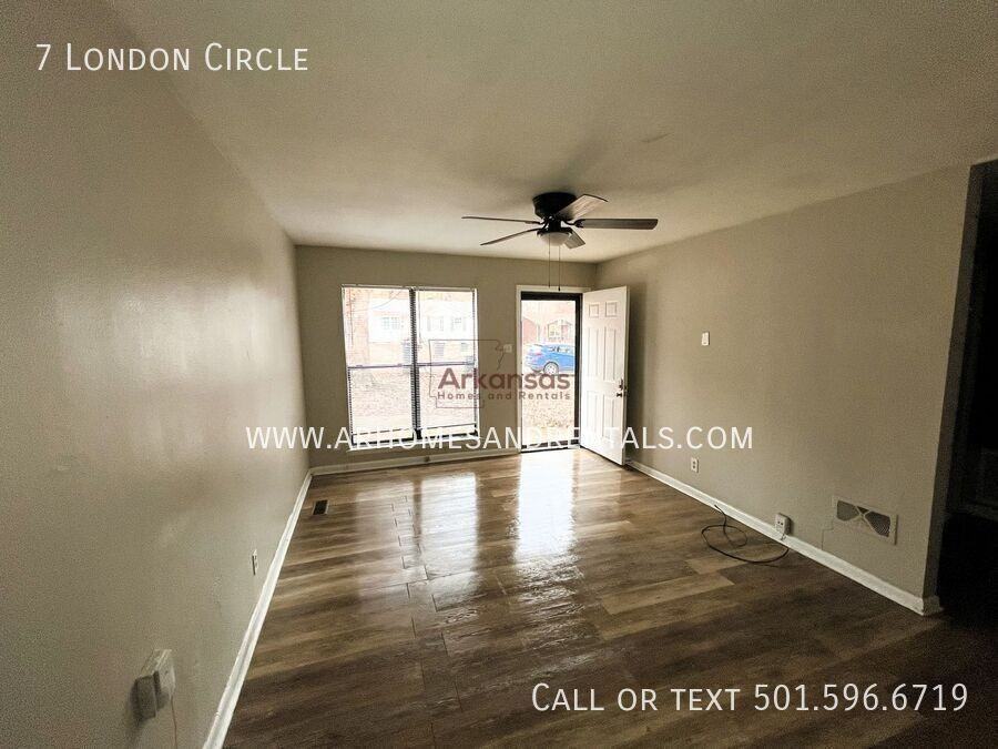 7 London Cir - Photo 2 of 9