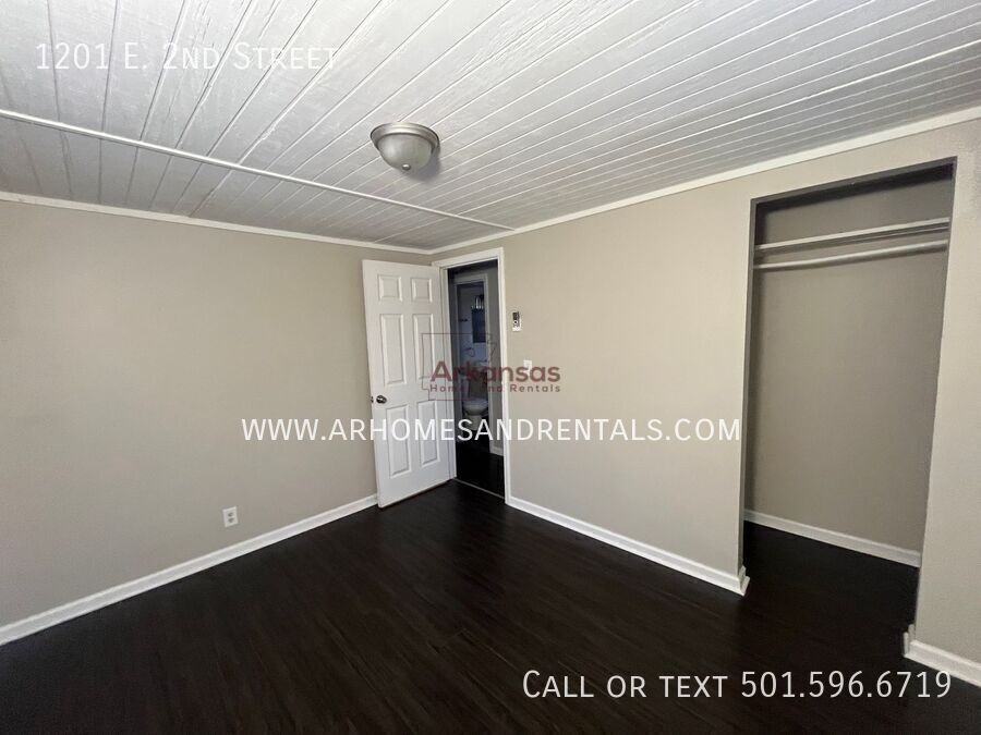 1201 East 2nd Street - Photo 7 of 8