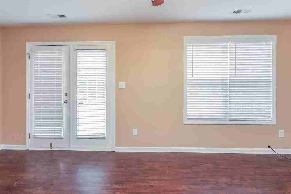 2515 Dearborn Dr - Photo 3 of 22