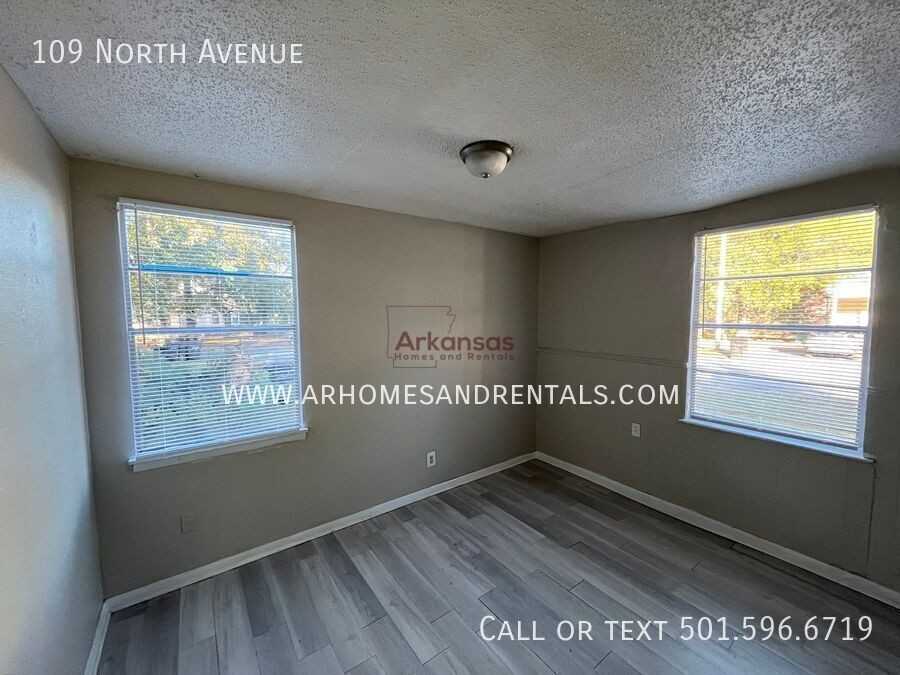 109 North Avenue - Photo 5 of 9