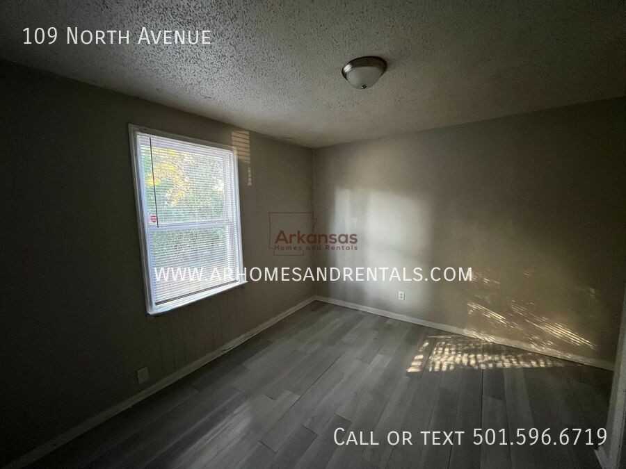 109 North Avenue - Photo 6 of 9