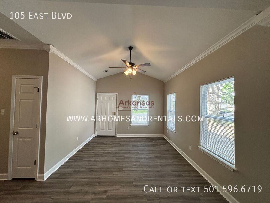 105 East Blvd - Photo 2 of 10